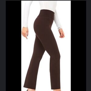Nygard Slims by Peter Nygard Straight Leg Cropped Pull-On Pants in Brown